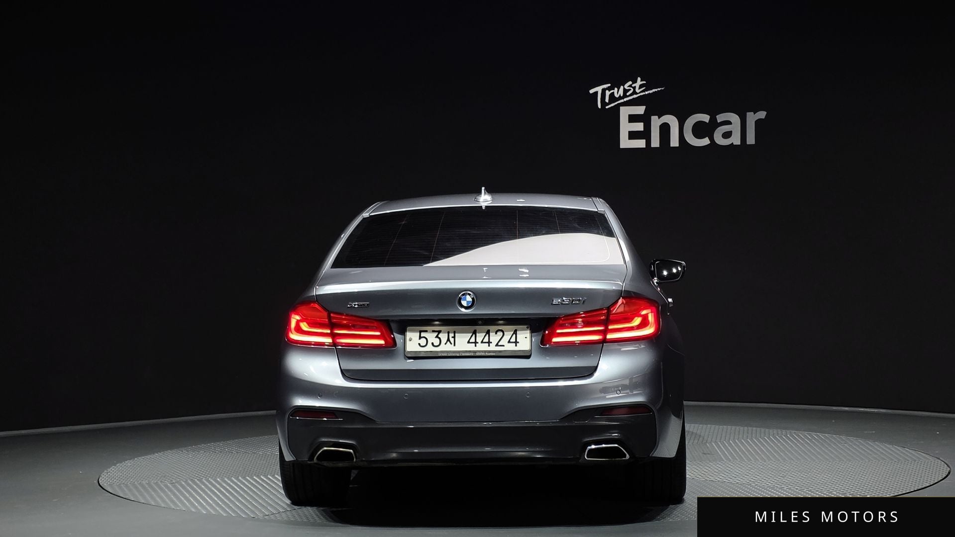 BMW 5 Series (G30) 2017 — миниатюра 4