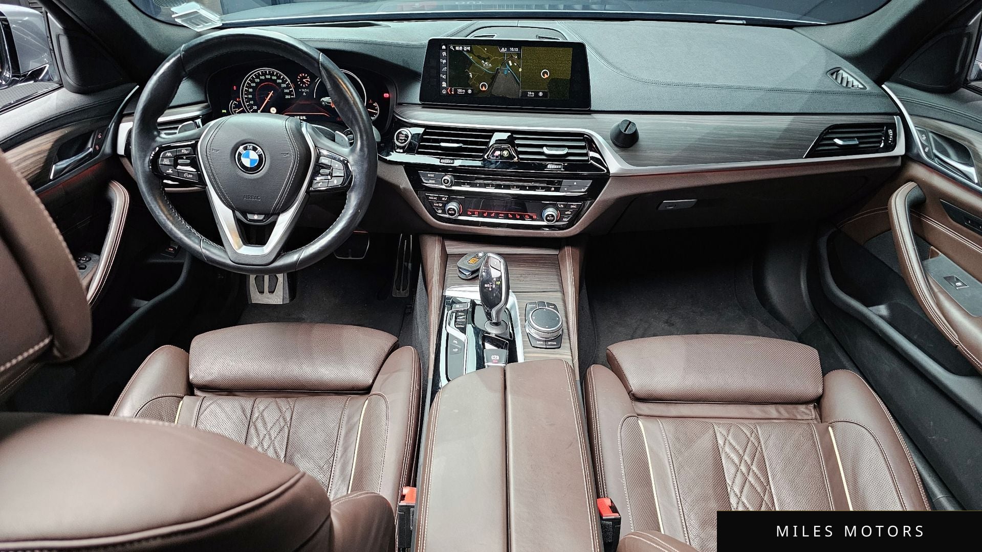 BMW 5 Series (G30) 2017 — миниатюра 7