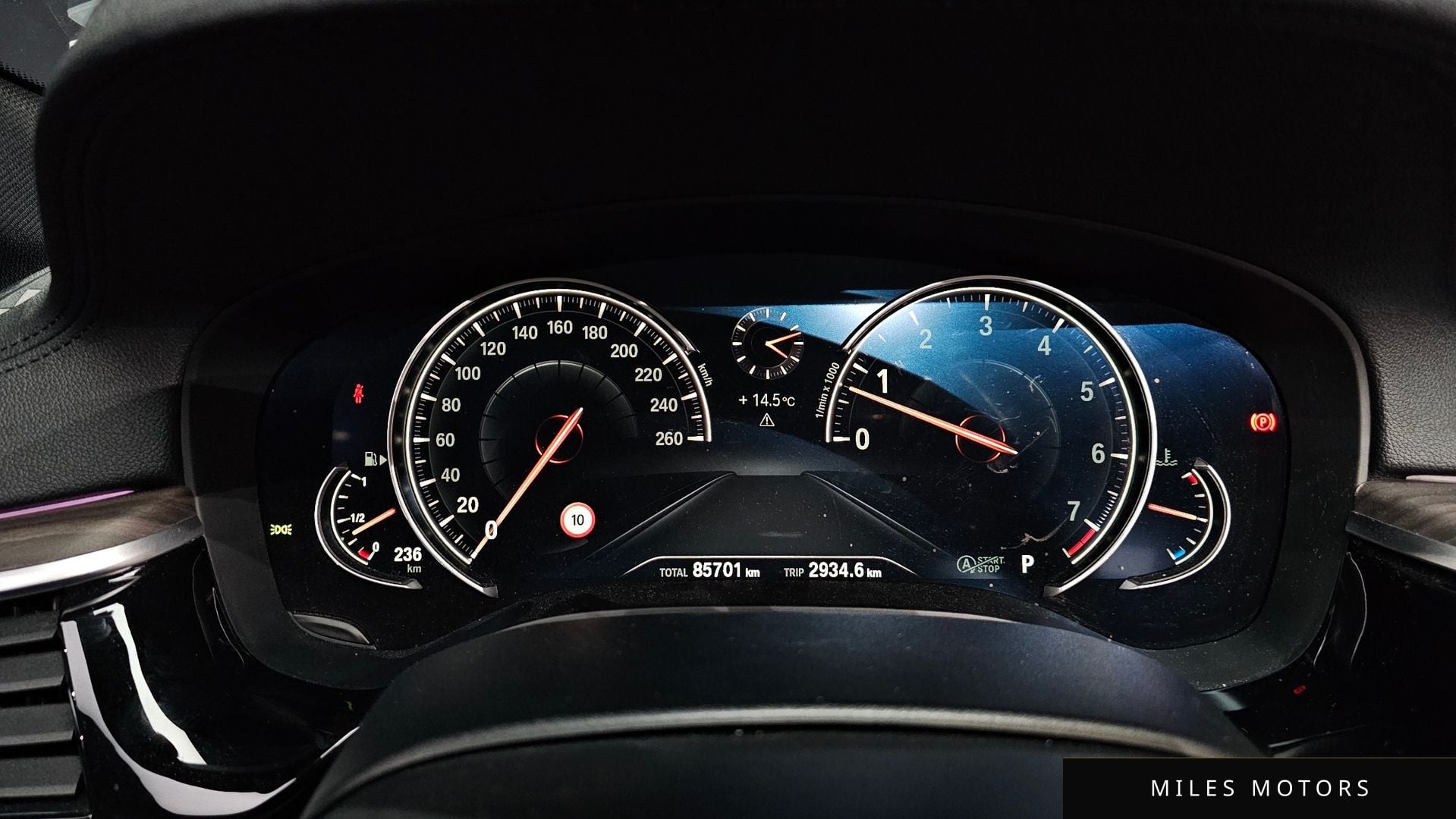 BMW 5 Series (G30) 2017 — миниатюра 8