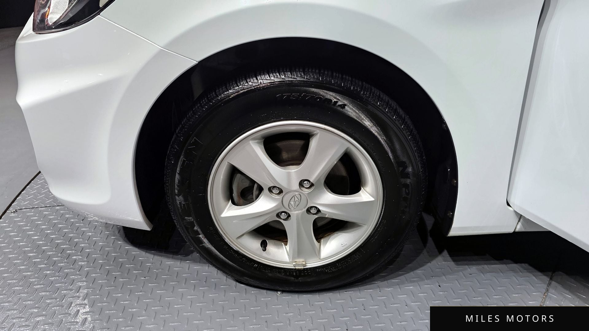 Hyundai Accent 2012 — миниатюра 5