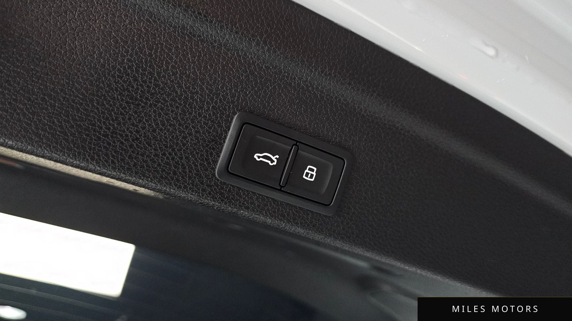 Audi Q3 (F3) 2023 — миниатюра 25