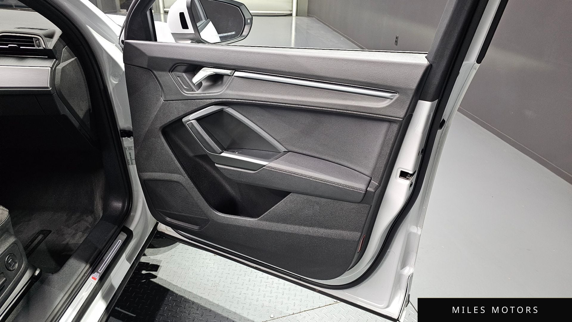 Audi Q3 (F3) 2023 — миниатюра 14