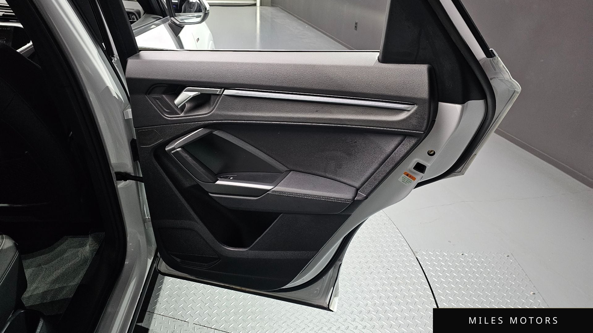 Audi Q3 (F3) 2023 — миниатюра 15
