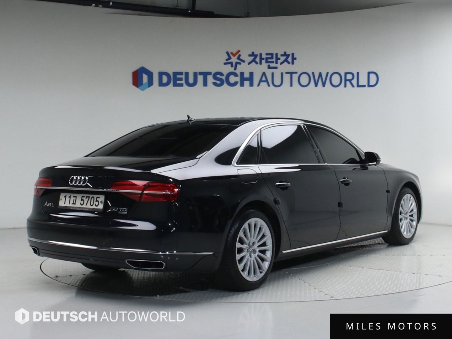 Audi A8 2015 — миниатюра 2