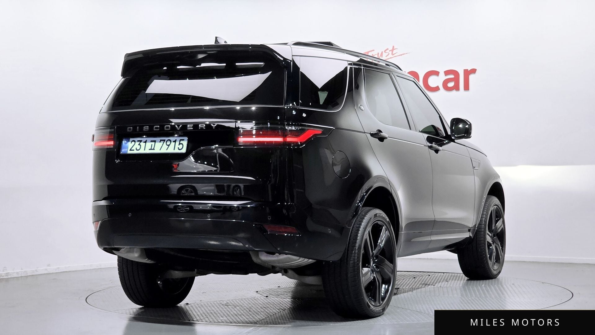 Land Rover Discovery 2025 — миниатюра 2