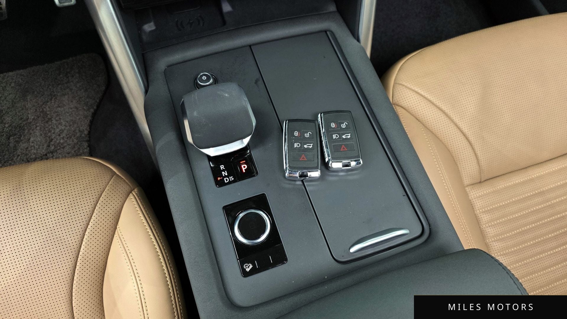 Land Rover Discovery 2025 — миниатюра 9