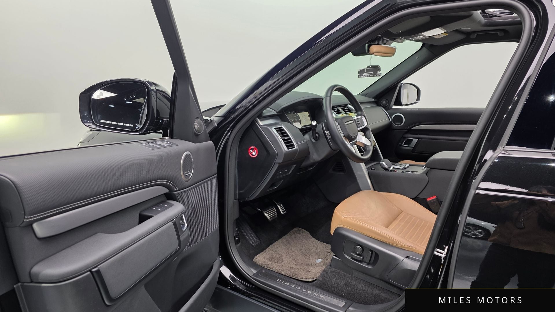 Land Rover Discovery 2025 — миниатюра 10