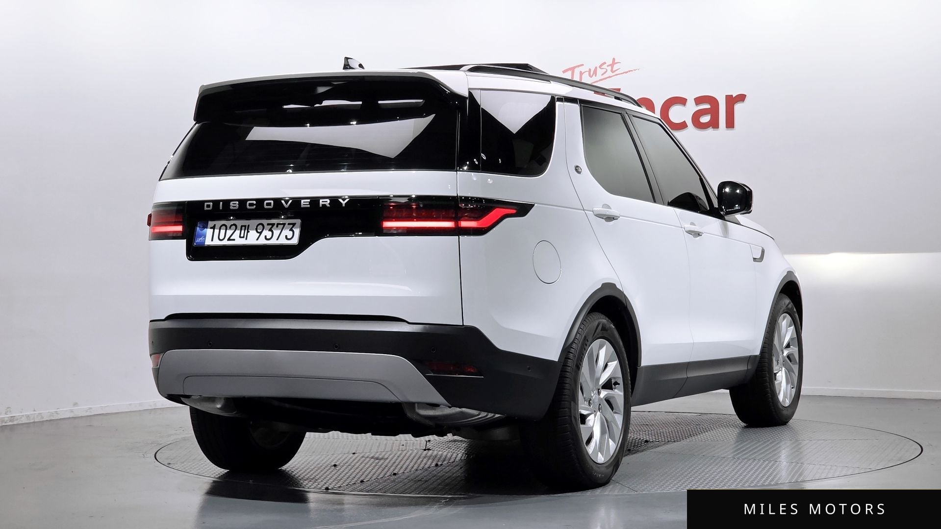 Land Rover Discovery 2025 — миниатюра 2