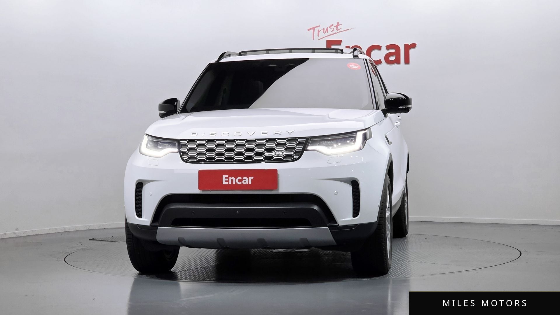 Land Rover Discovery 2025 — миниатюра 3