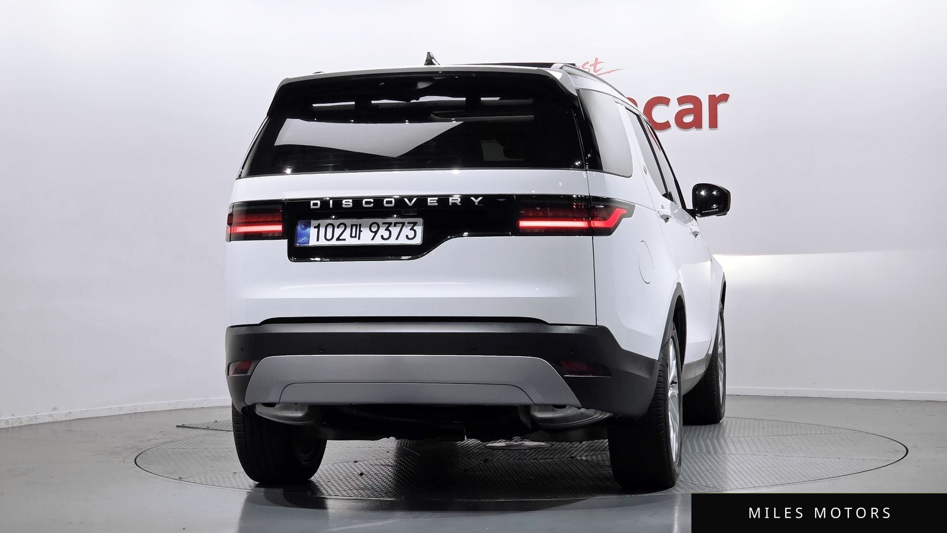 Land Rover Discovery 2025 — миниатюра 4