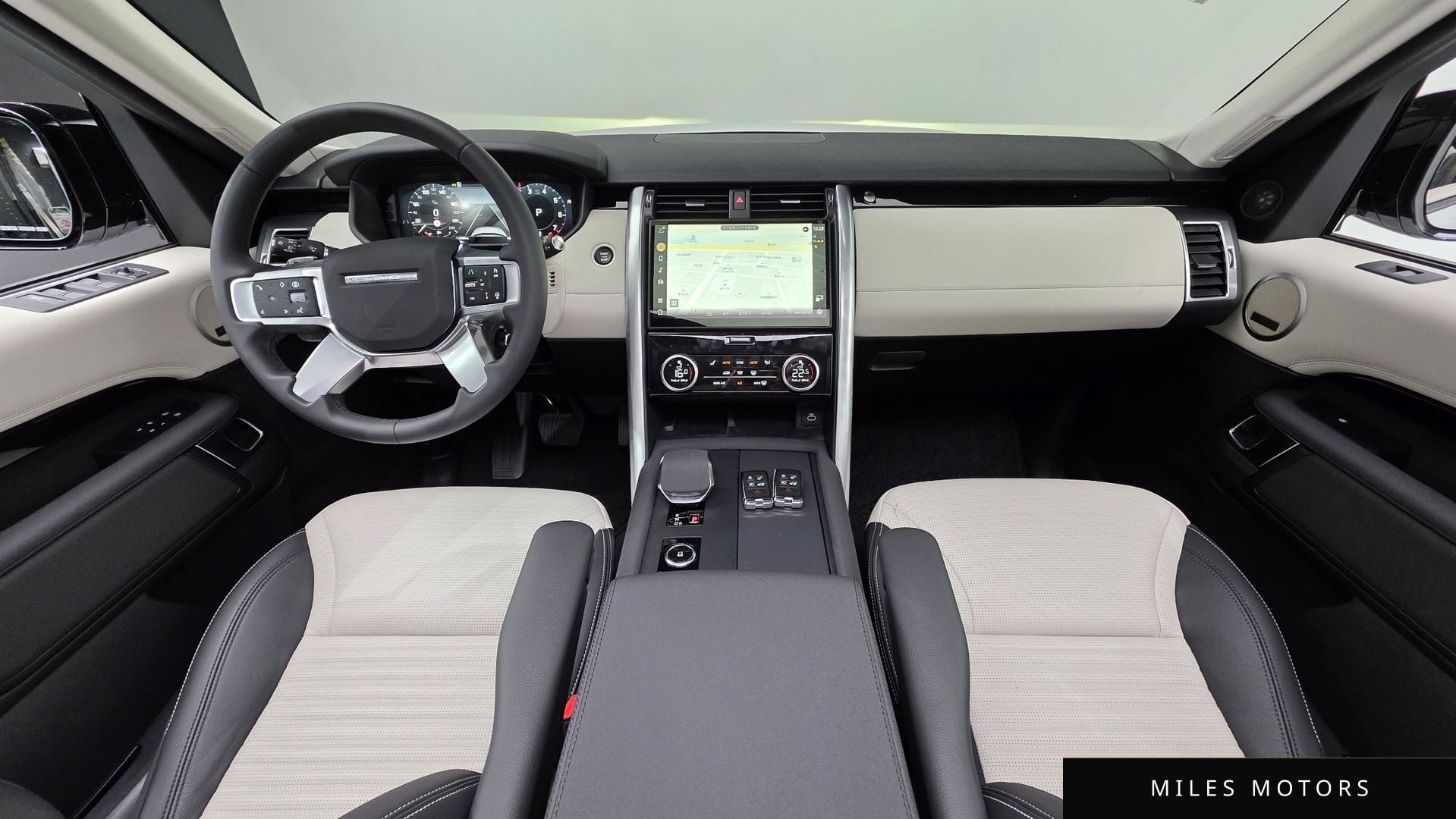 Land Rover Discovery 2025 — миниатюра 7