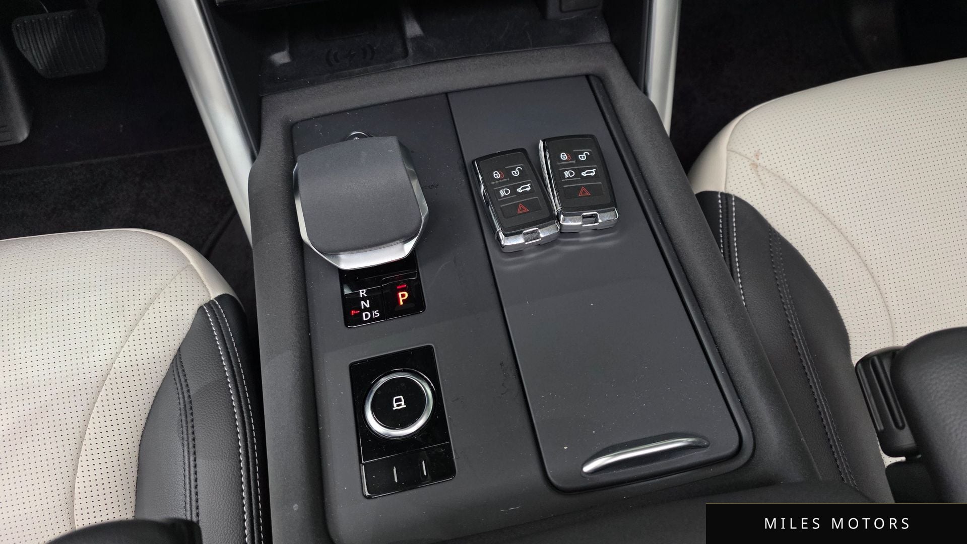 Land Rover Discovery 2025 — миниатюра 9
