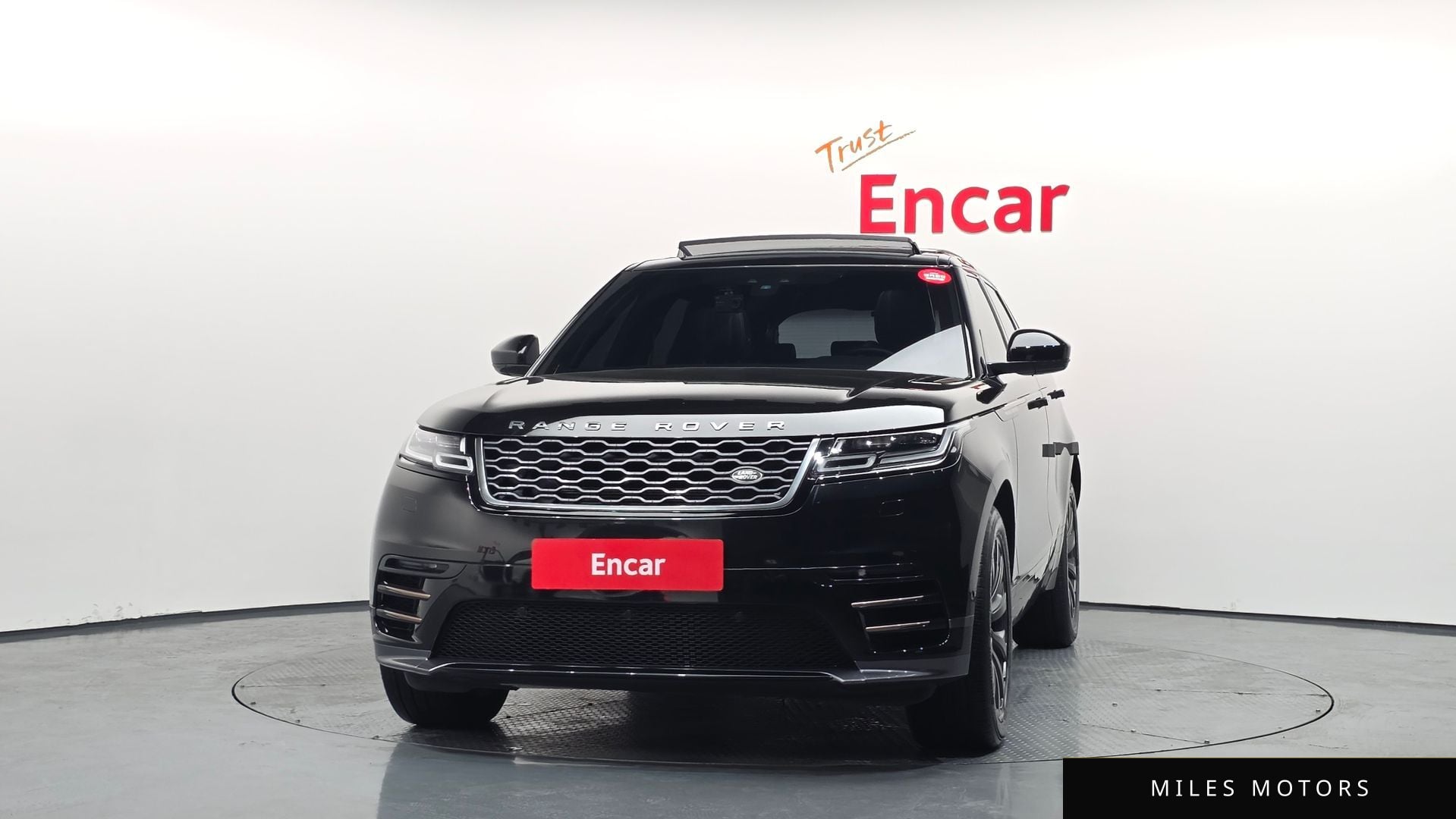 Land Rover Range Rover Velar 2018 — миниатюра 3