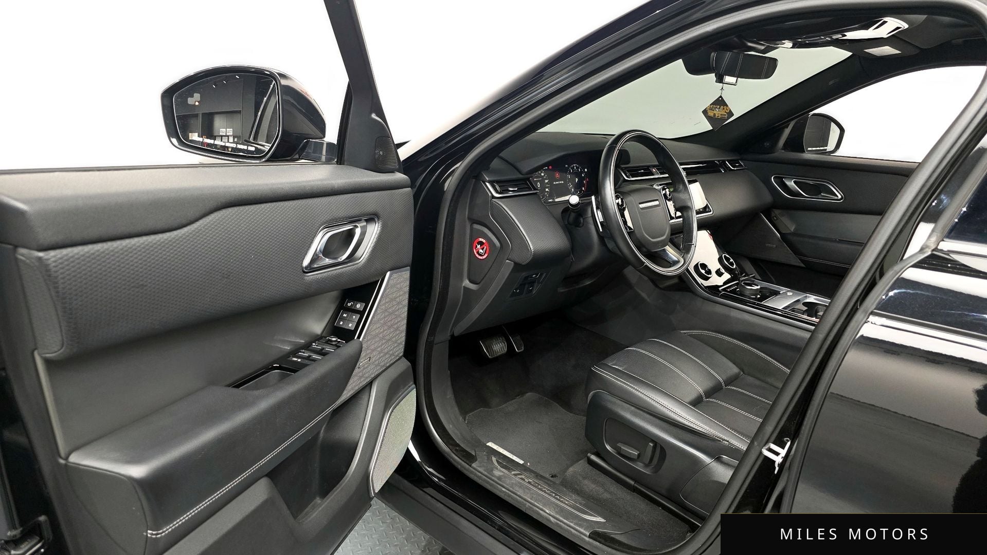 Land Rover Range Rover Velar 2018 — миниатюра 10