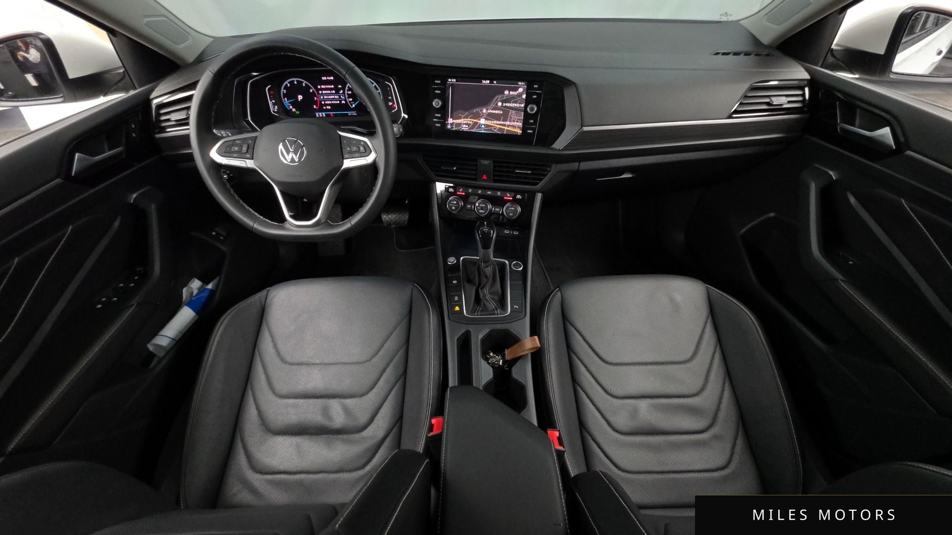Volkswagen Jetta 2023 — миниатюра 10