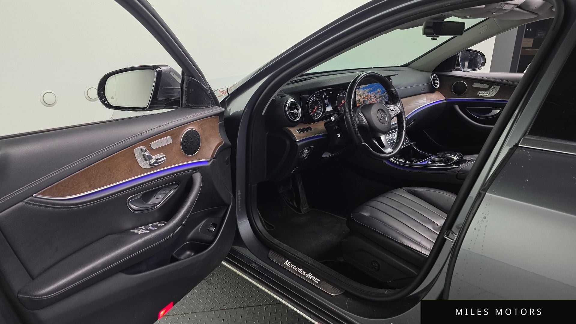 Mercedes-Benz E-Class W213 2017 — миниатюра 11