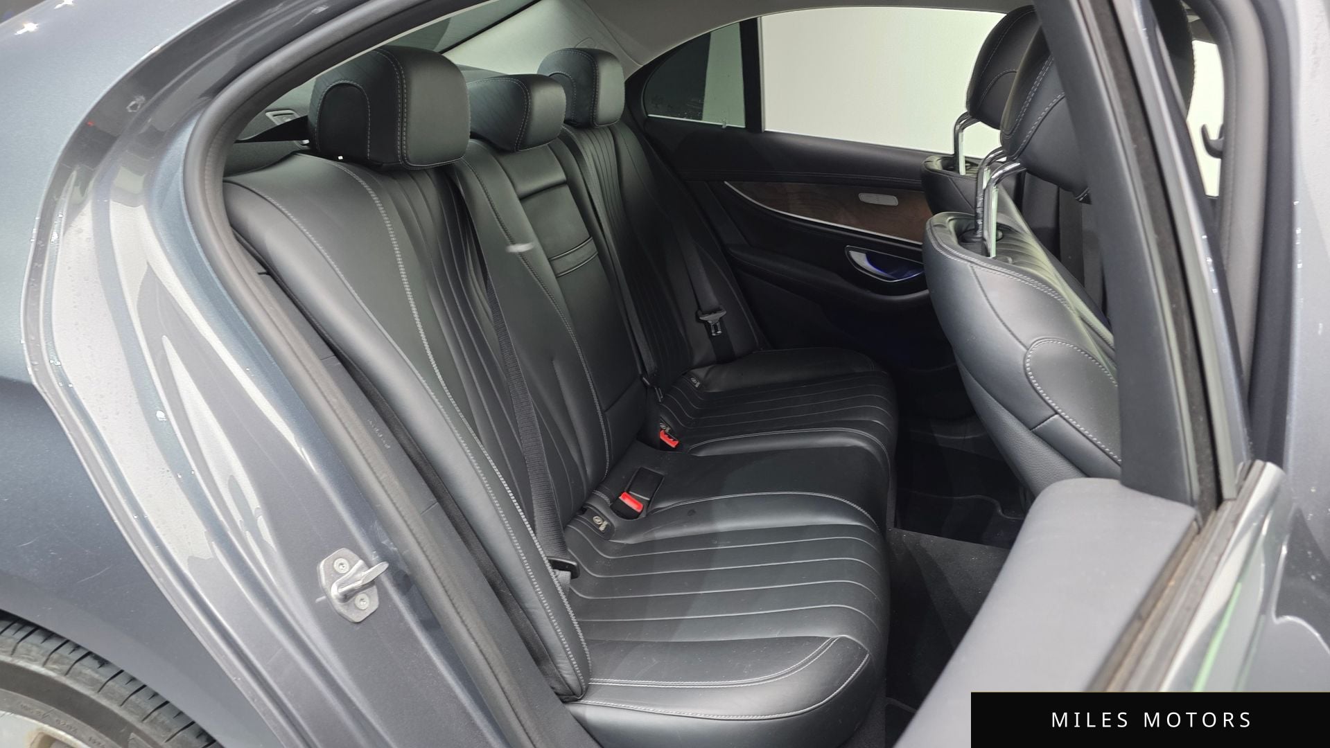 Mercedes-Benz E-Class W213 2017 — миниатюра 12