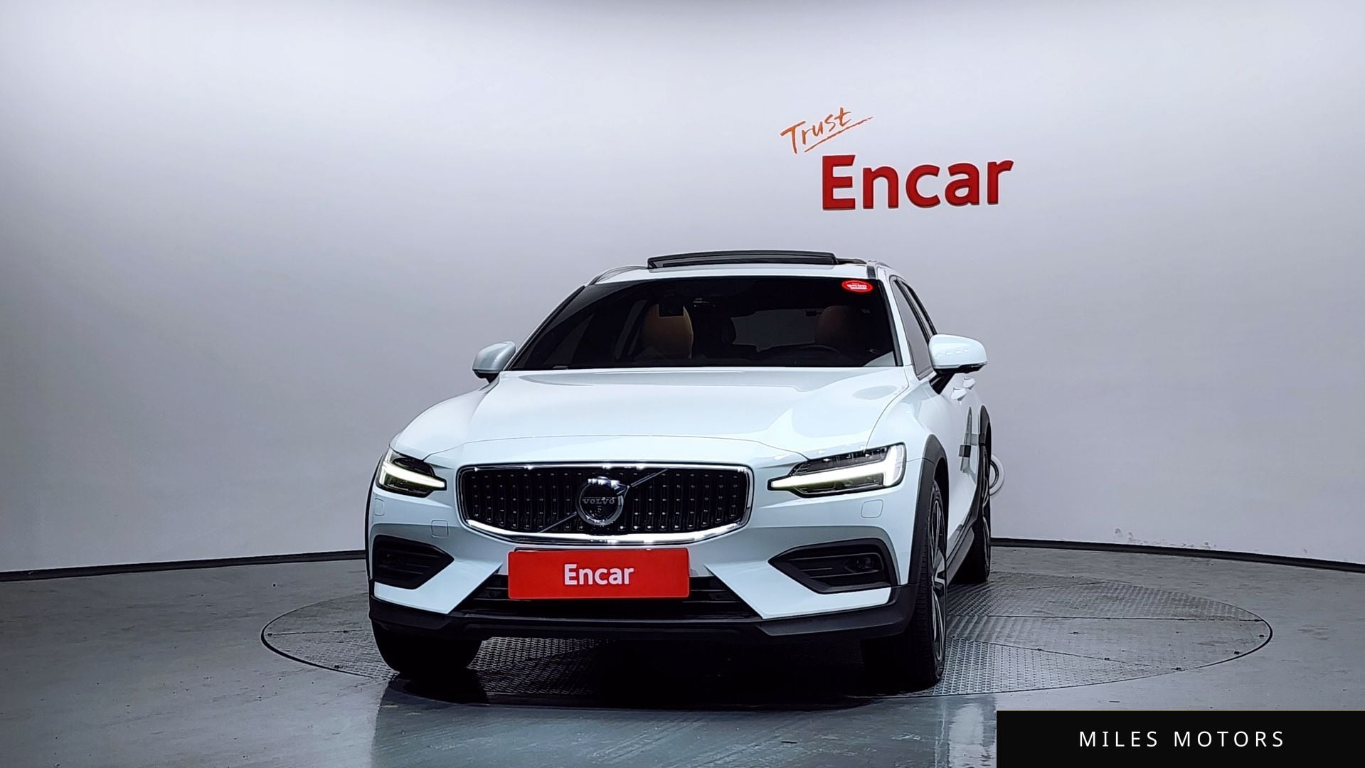 Volvo V60 2020 — миниатюра 3