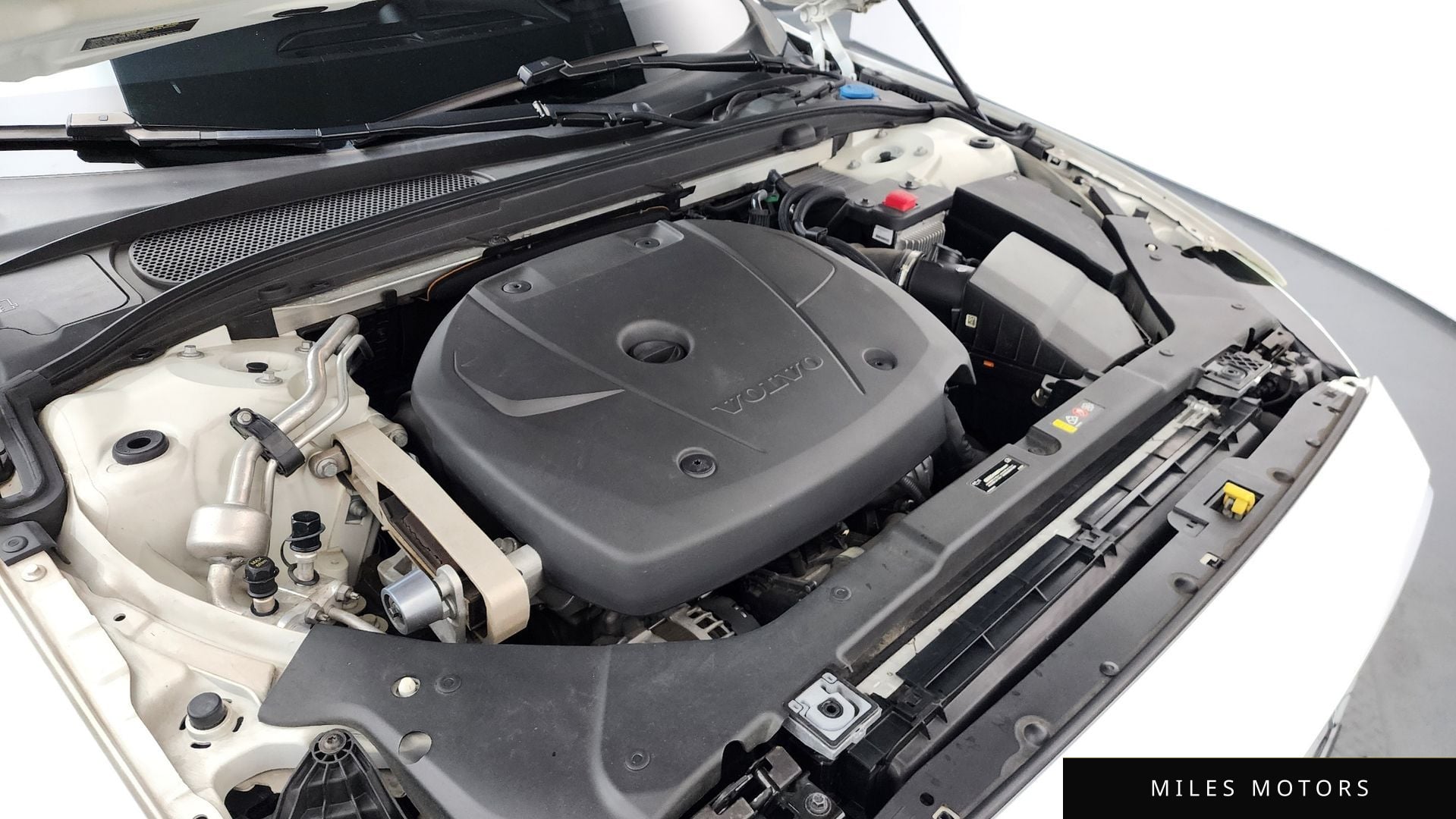 Volvo V60 2020 — миниатюра 6