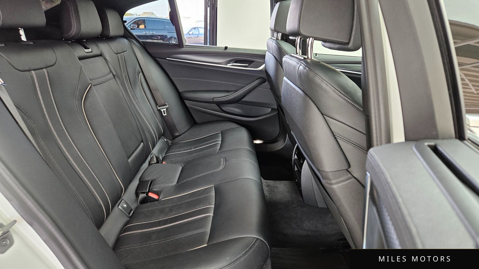 BMW 5 Series (G30) 2022 — миниатюра 12