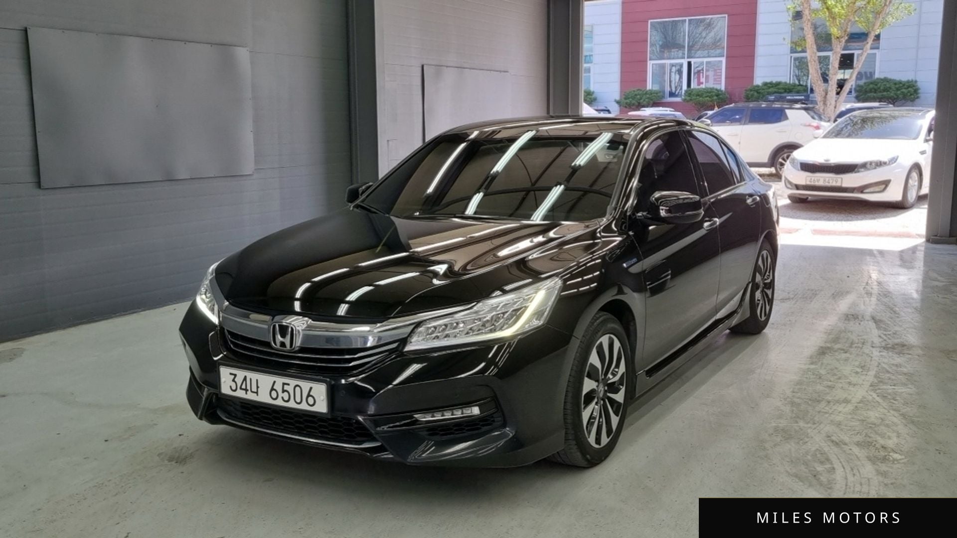 Honda Accord 2017 — фото 1 из 12