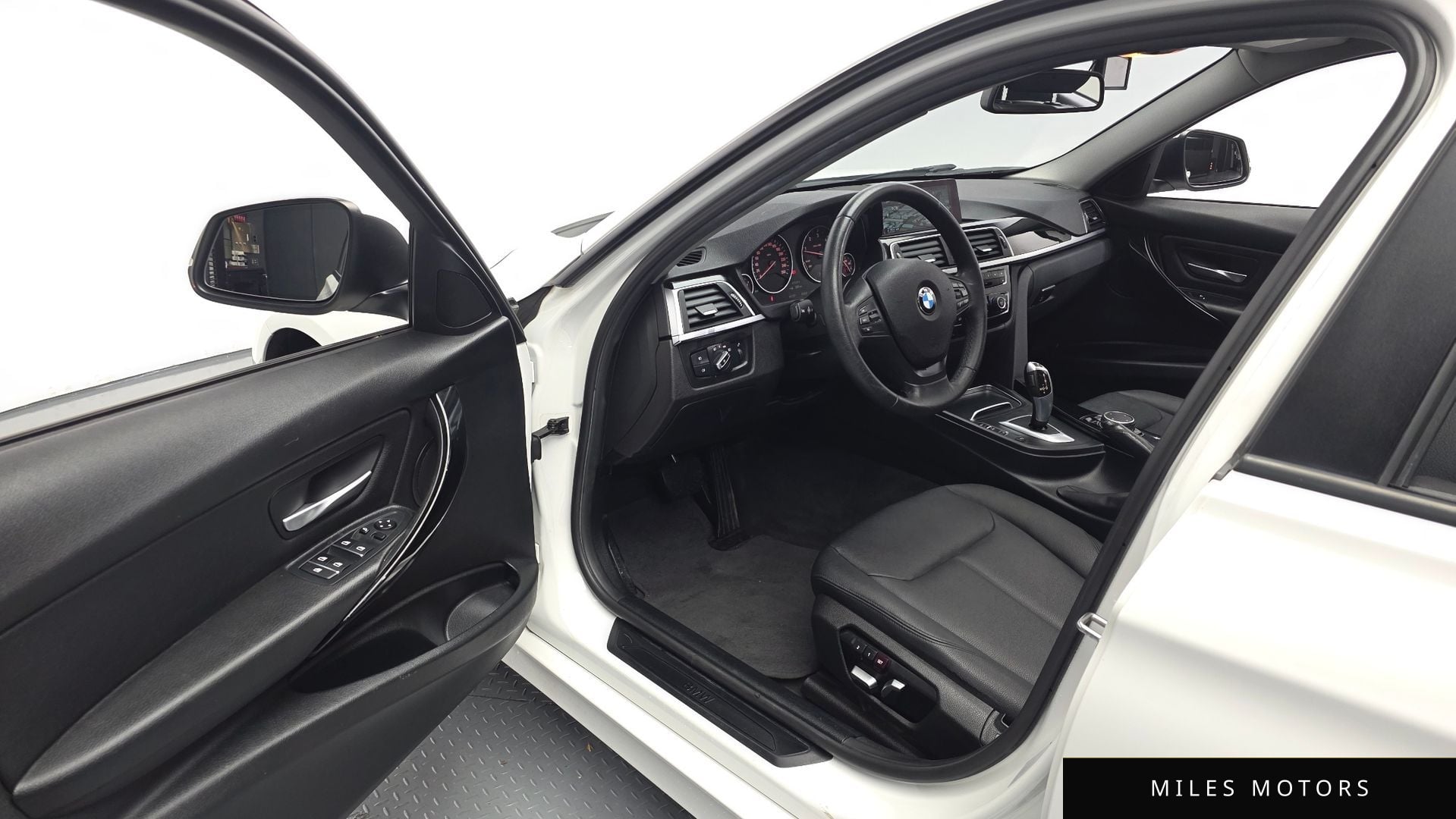 BMW 3 Series (F30) 2016 — миниатюра 10