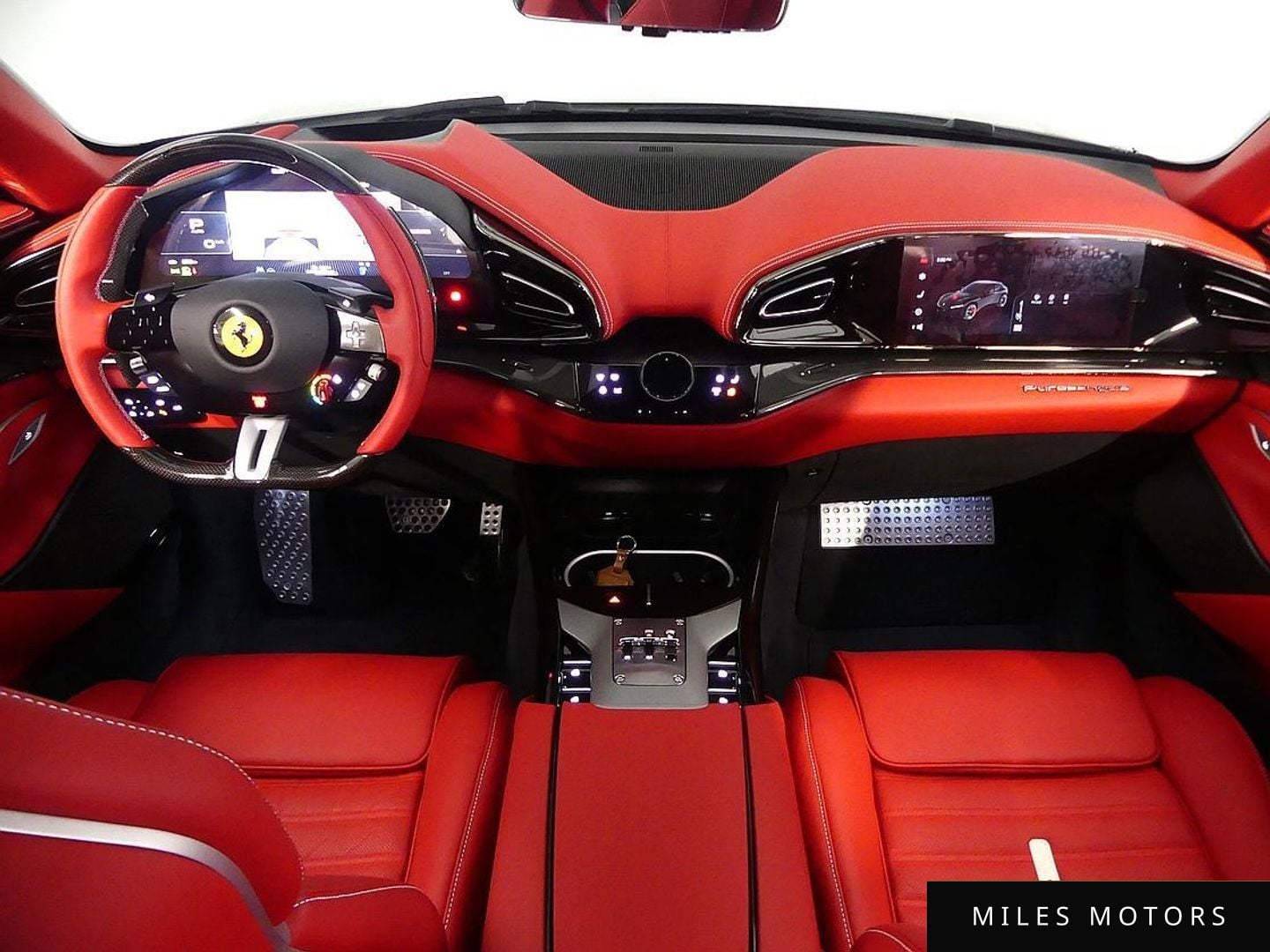 Ferrari 푸로산게 2025 — миниатюра 8