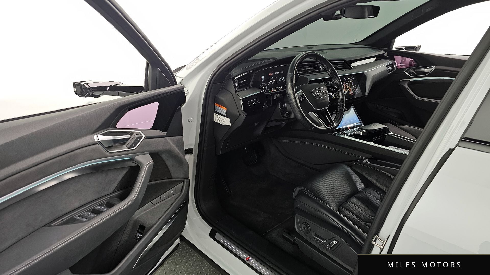 Audi e-트론 2022 — миниатюра 10