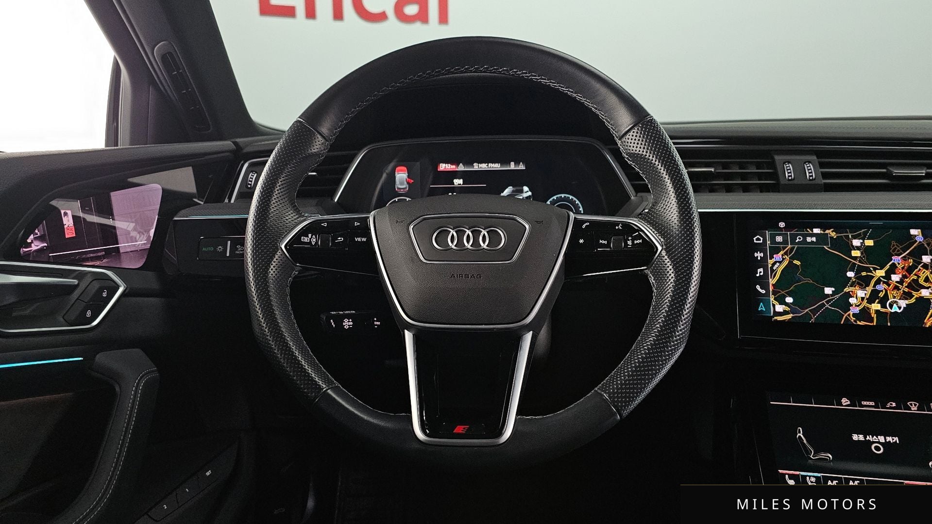 Audi e-트론 2022 — миниатюра 13