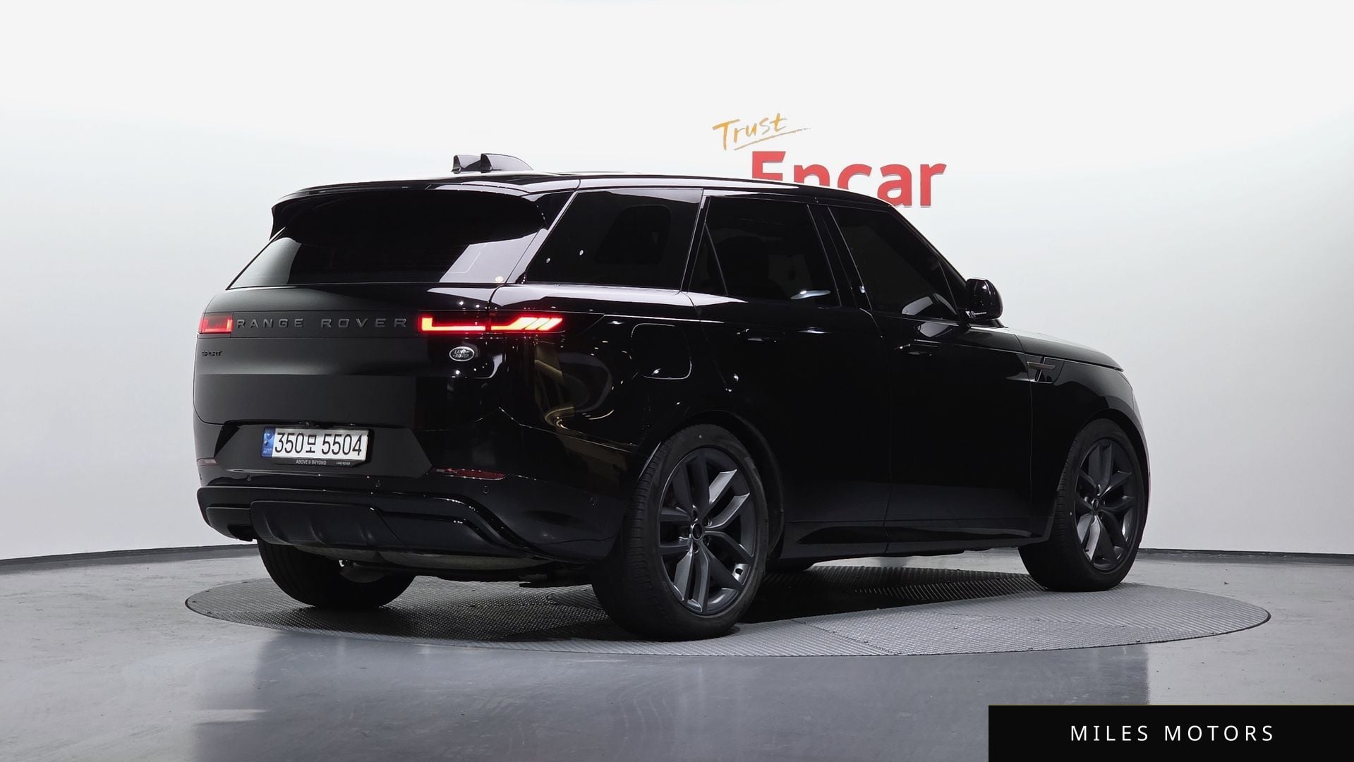 Land Rover Range Rover Sport 2023 — миниатюра 2
