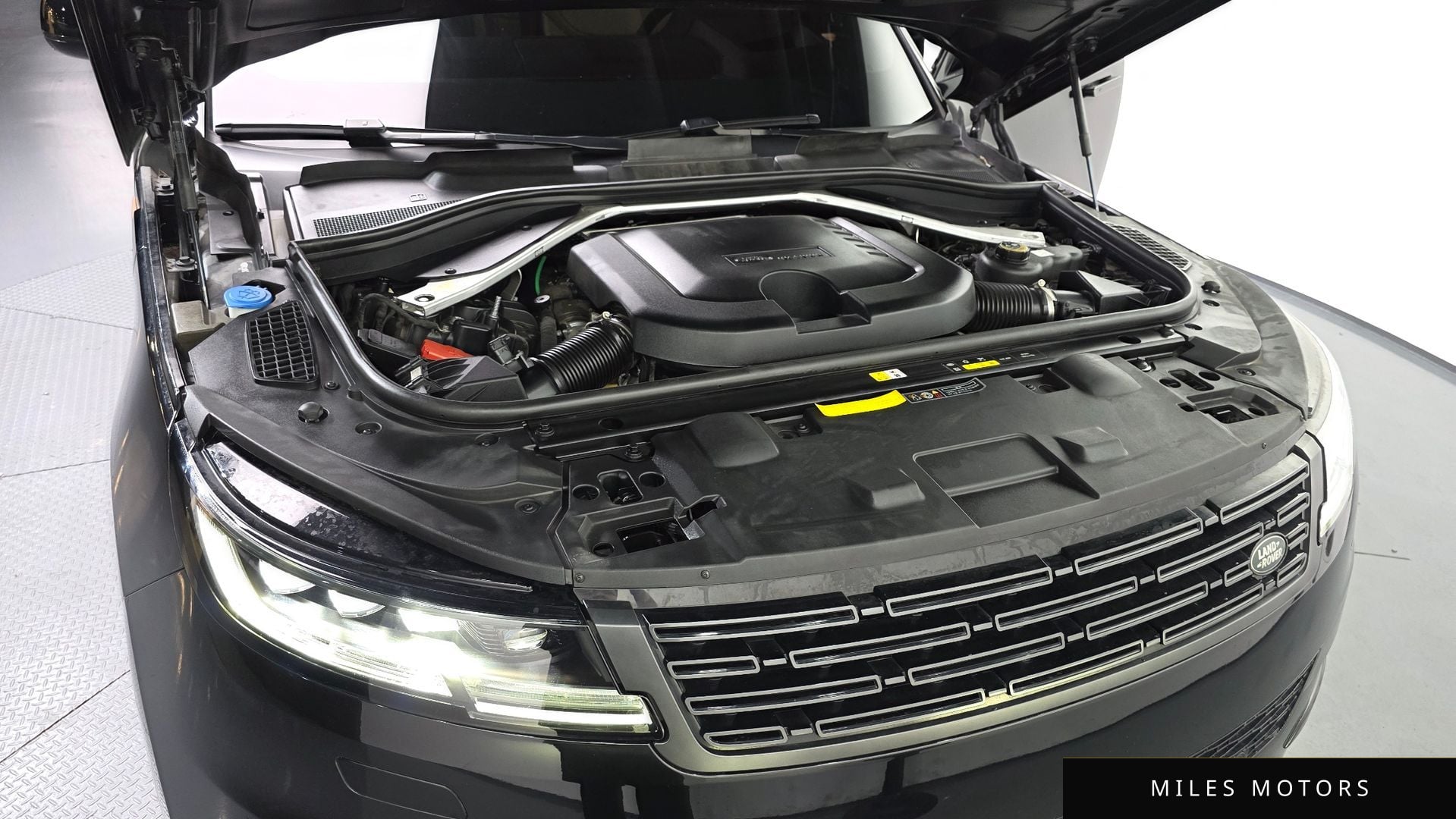 Land Rover Range Rover Sport 2023 — миниатюра 6