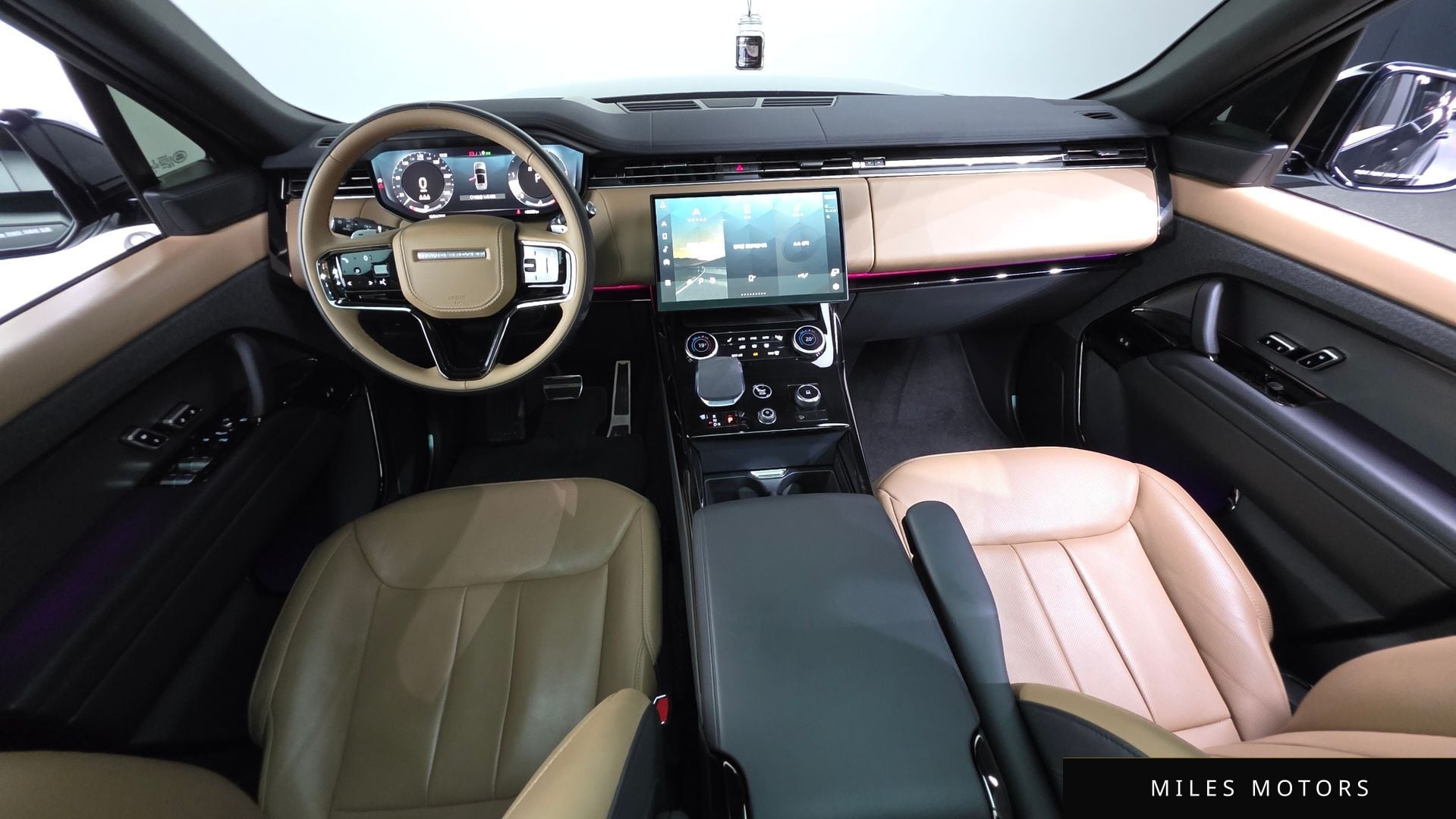 Land Rover Range Rover Sport 2023 — миниатюра 10
