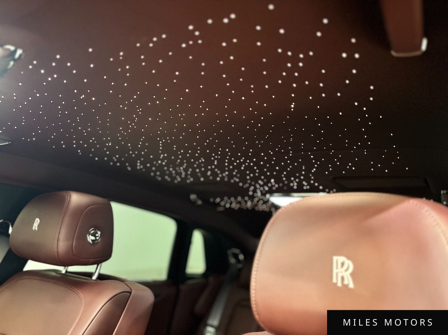 Rolls-Royce 고스트 2022 — миниатюра 11