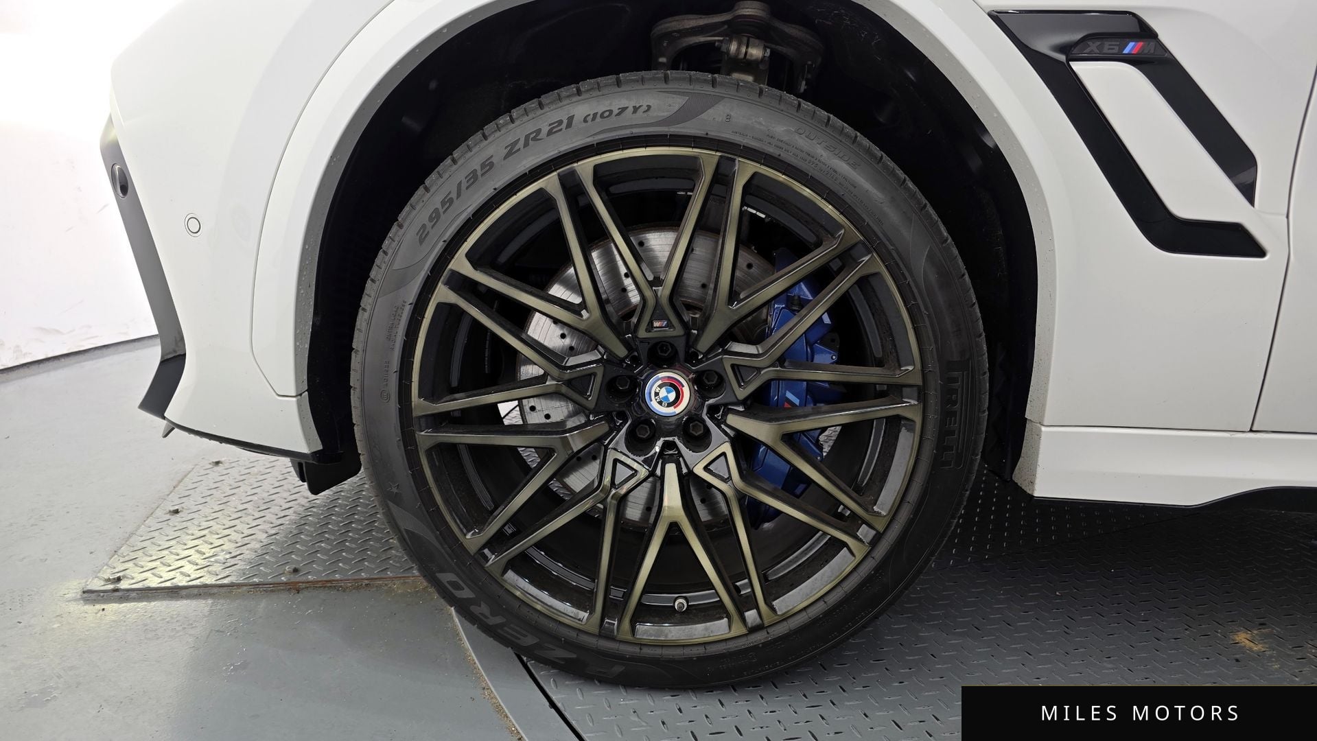 BMW X6M (G06) 2023 — миниатюра 5