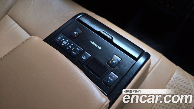 Лексус ES300h 2019 — миниатюра 25