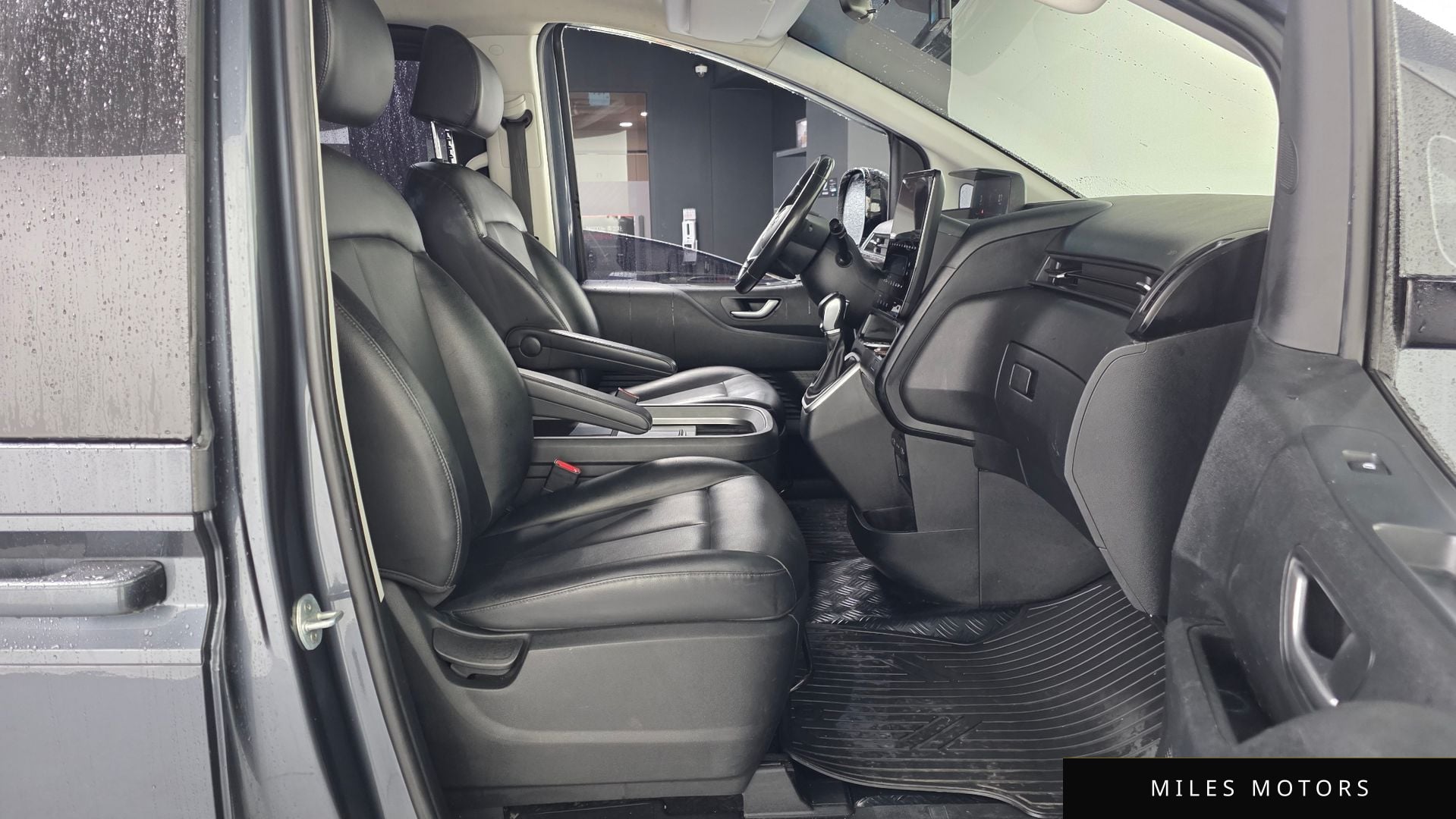 Hyundai Staria 2022 — миниатюра 11