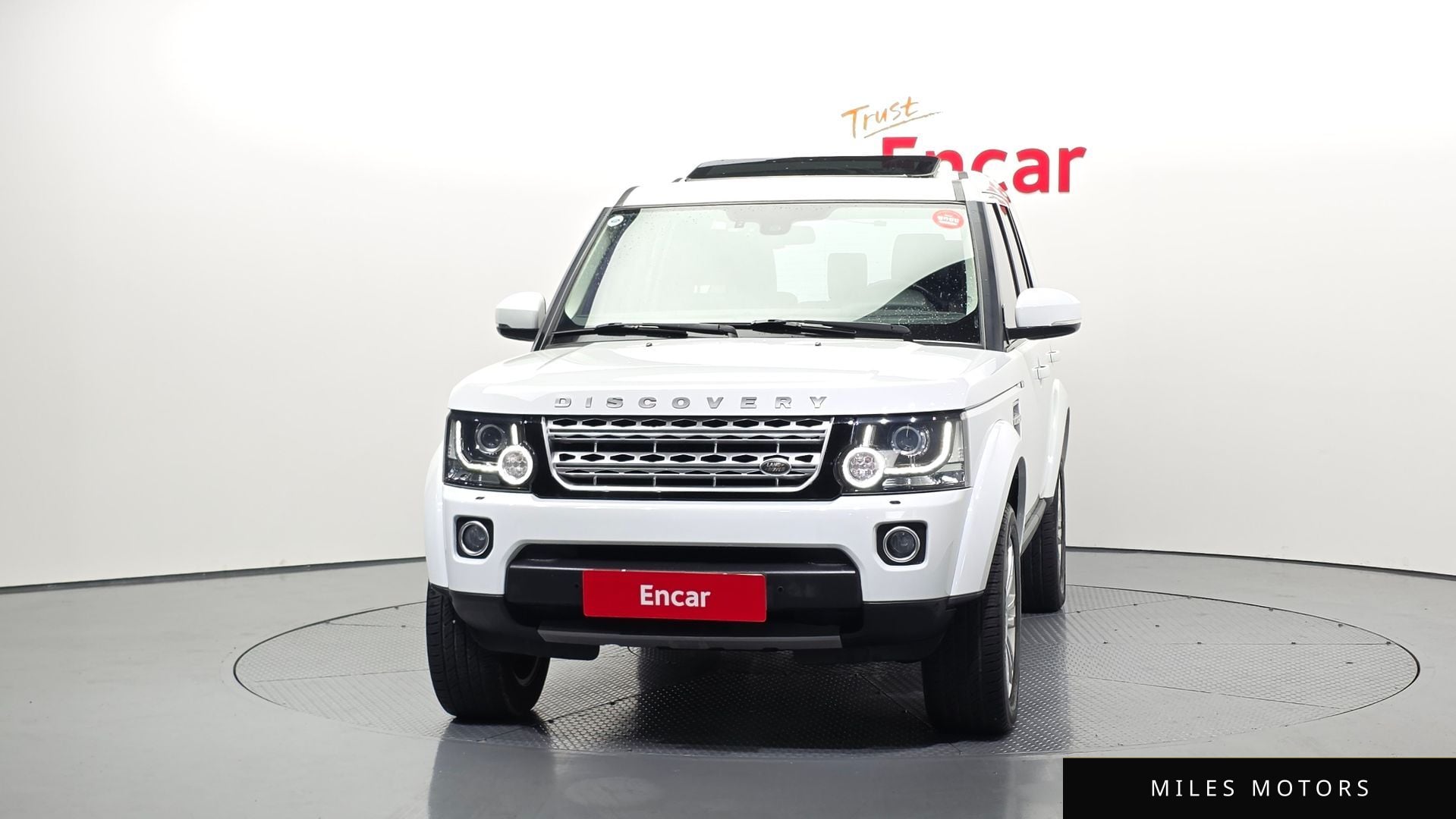 Land Rover Discovery 2014 — миниатюра 3