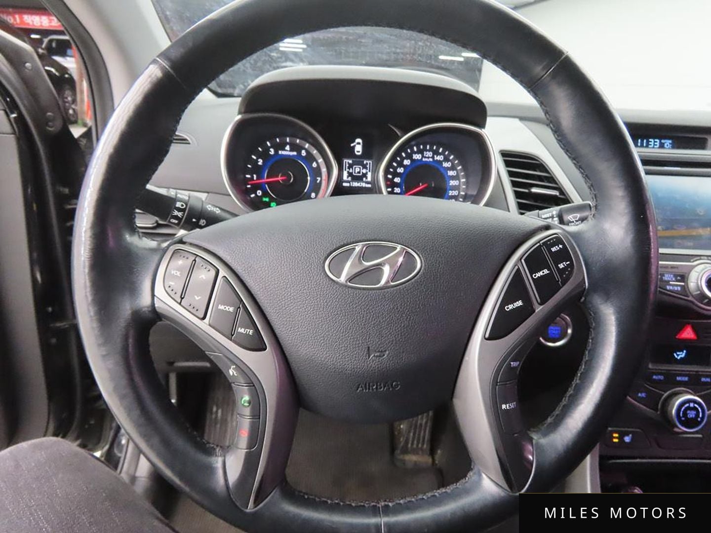 Hyundai AVANTE 2014 — миниатюра 9