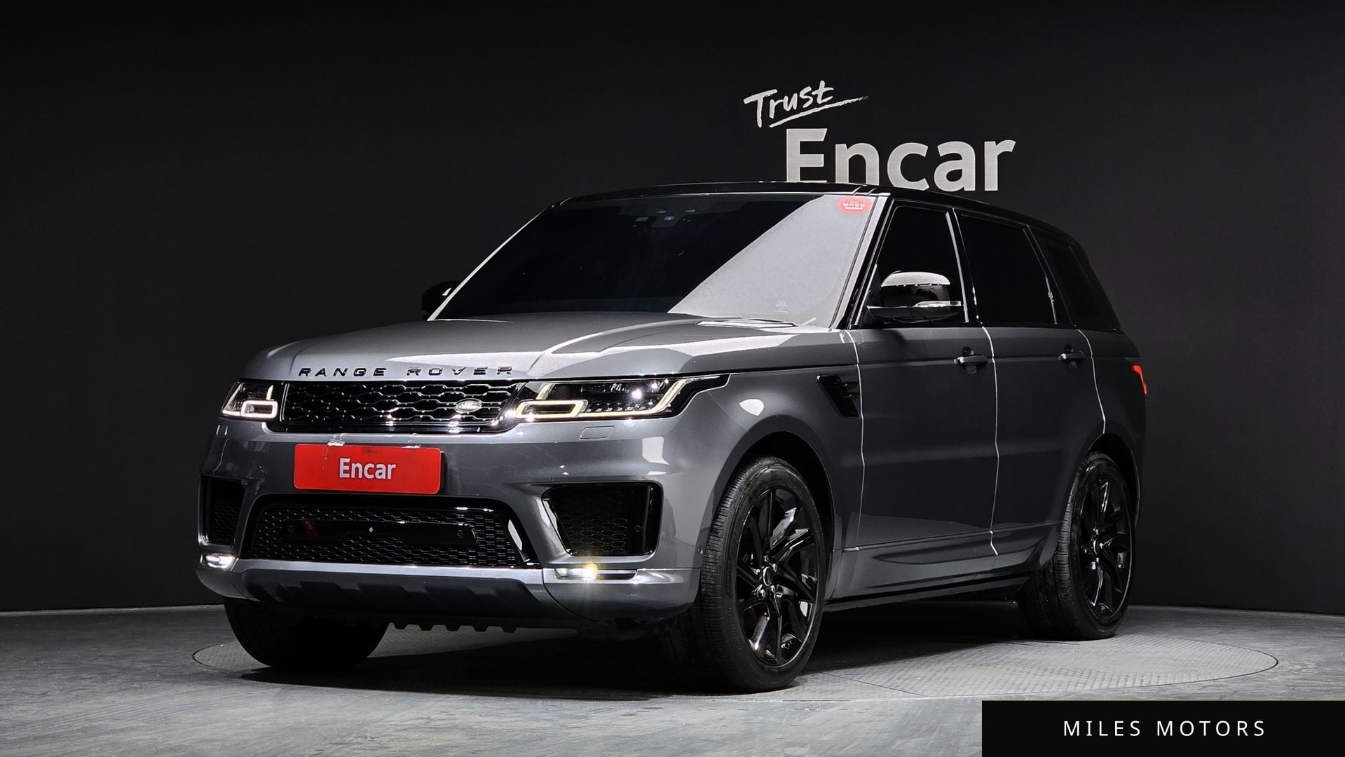 Land Rover Range Rover Sport 2018 — фото 1 из 12