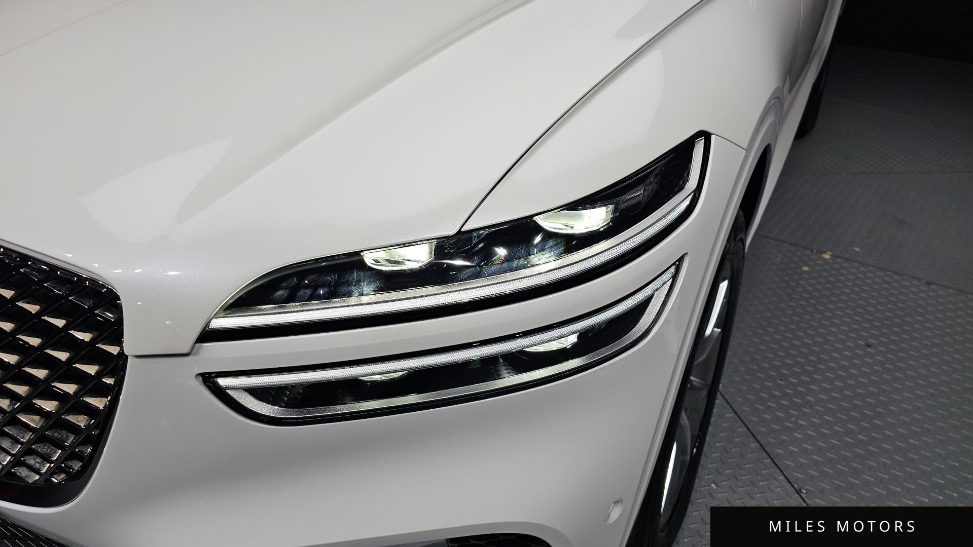 Genesis GV70 2022 — миниатюра 8