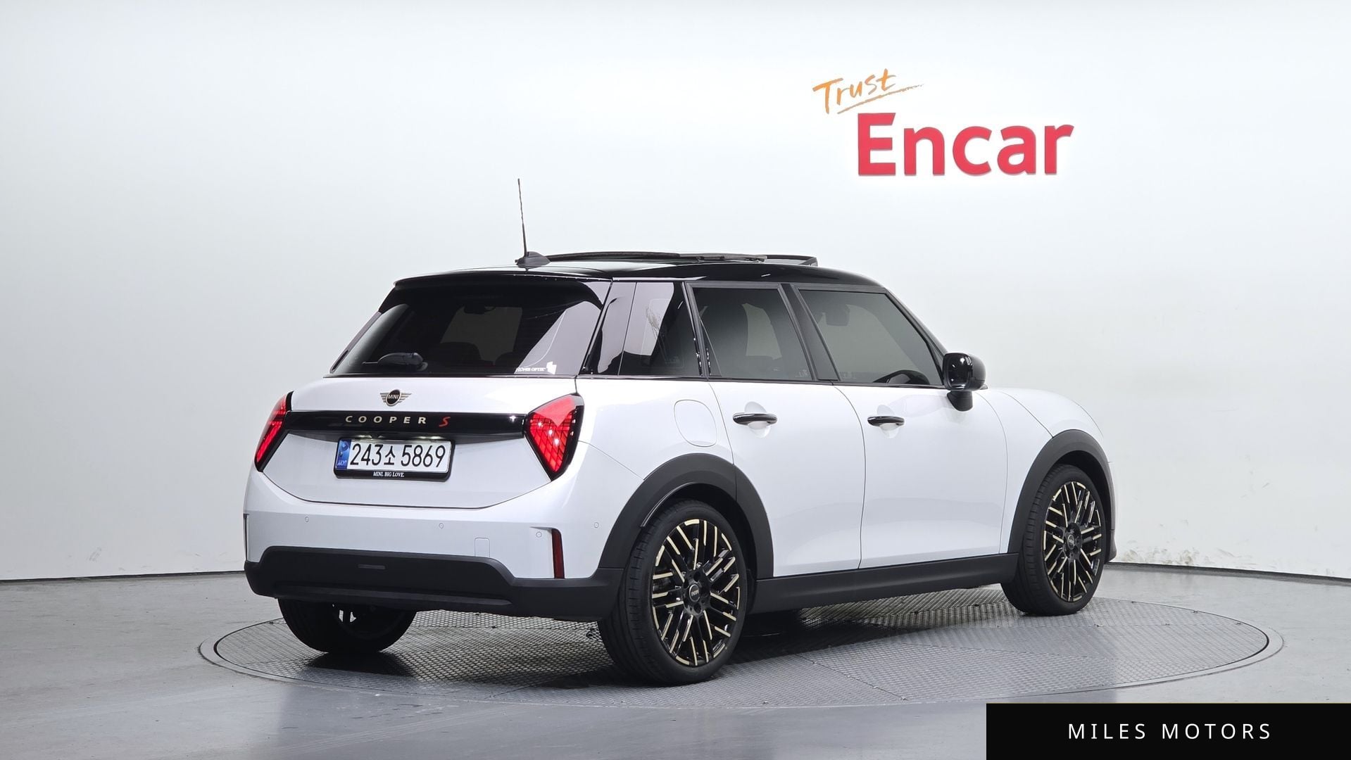 MINI Cooper S 2025 — миниатюра 2