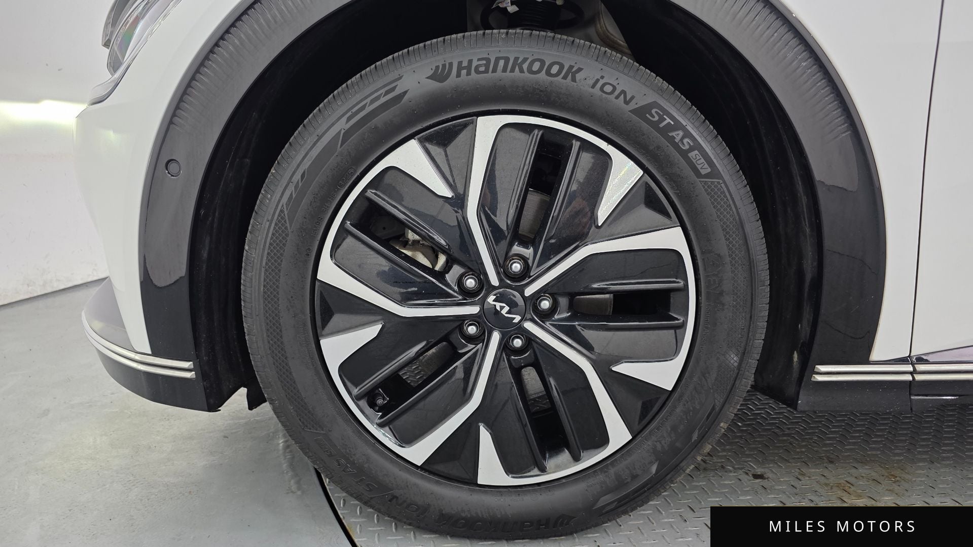 Kia EV6 2023 — миниатюра 5