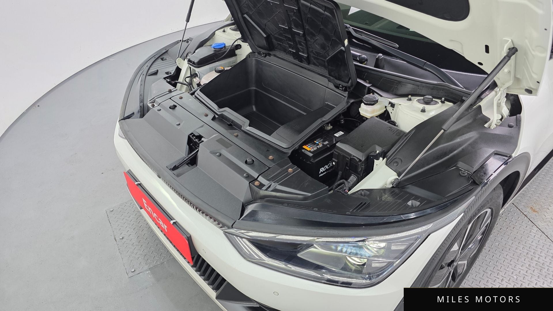 Kia EV6 2023 — миниатюра 6