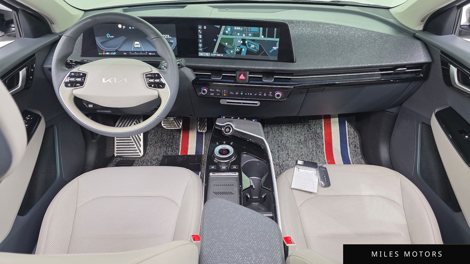 Kia EV6 2023 — миниатюра 10