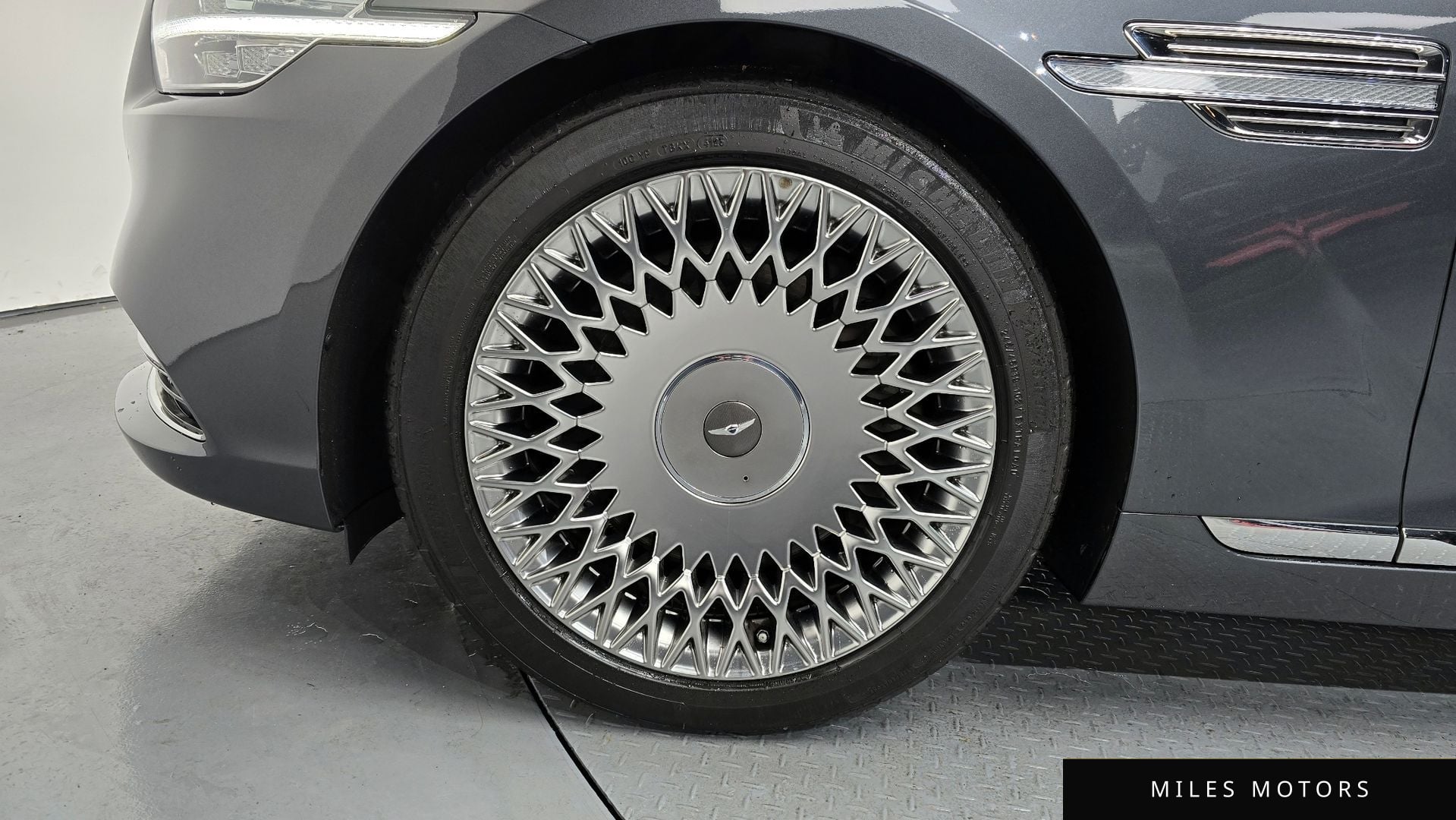 Genesis G90 2019 — миниатюра 5