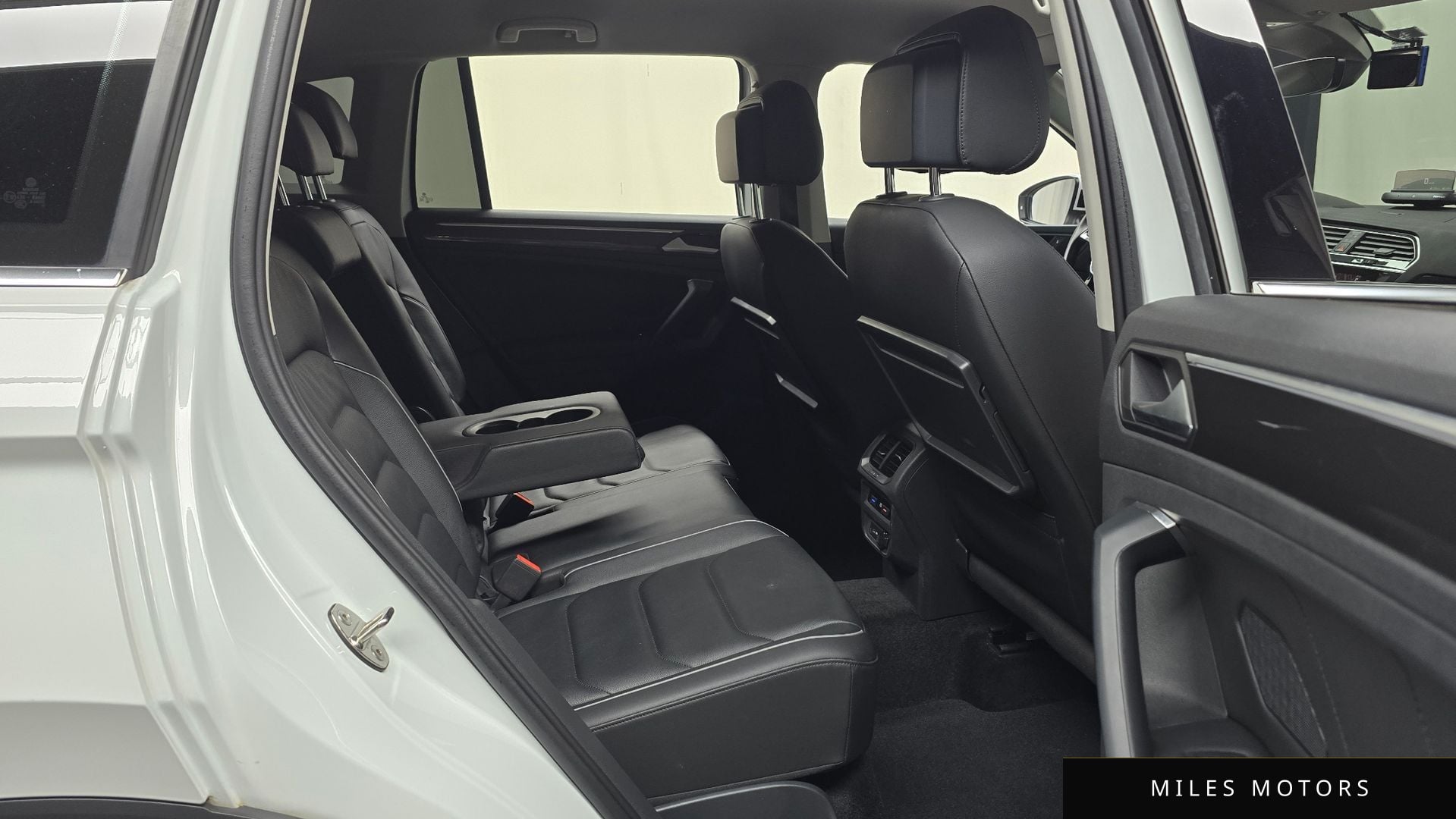 Volkswagen 티구안 2020 — миниатюра 18