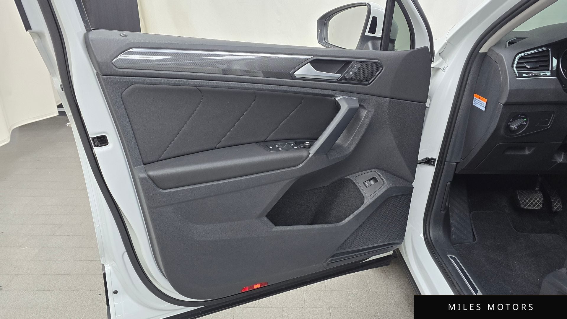 Volkswagen 티구안 2020 — миниатюра 14