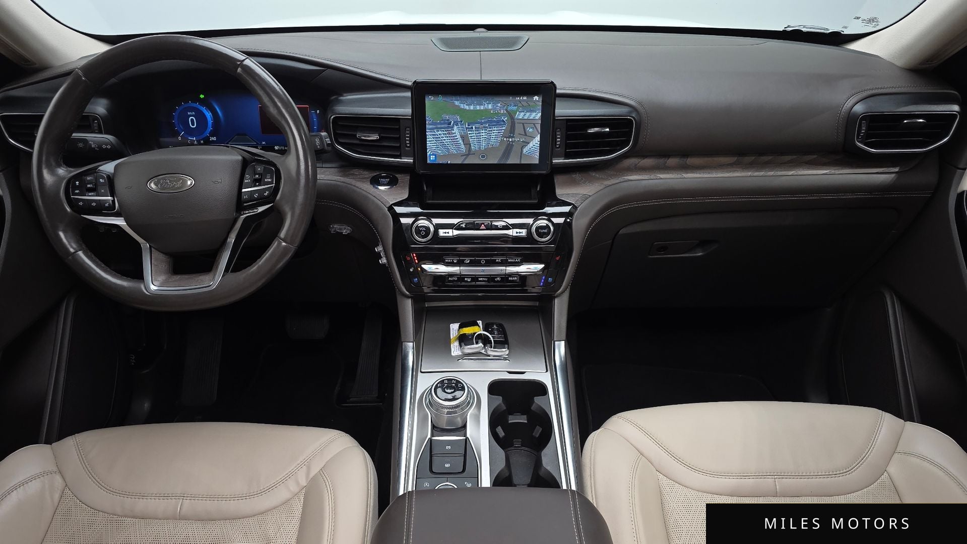 Ford Explorer 2022 — миниатюра 10