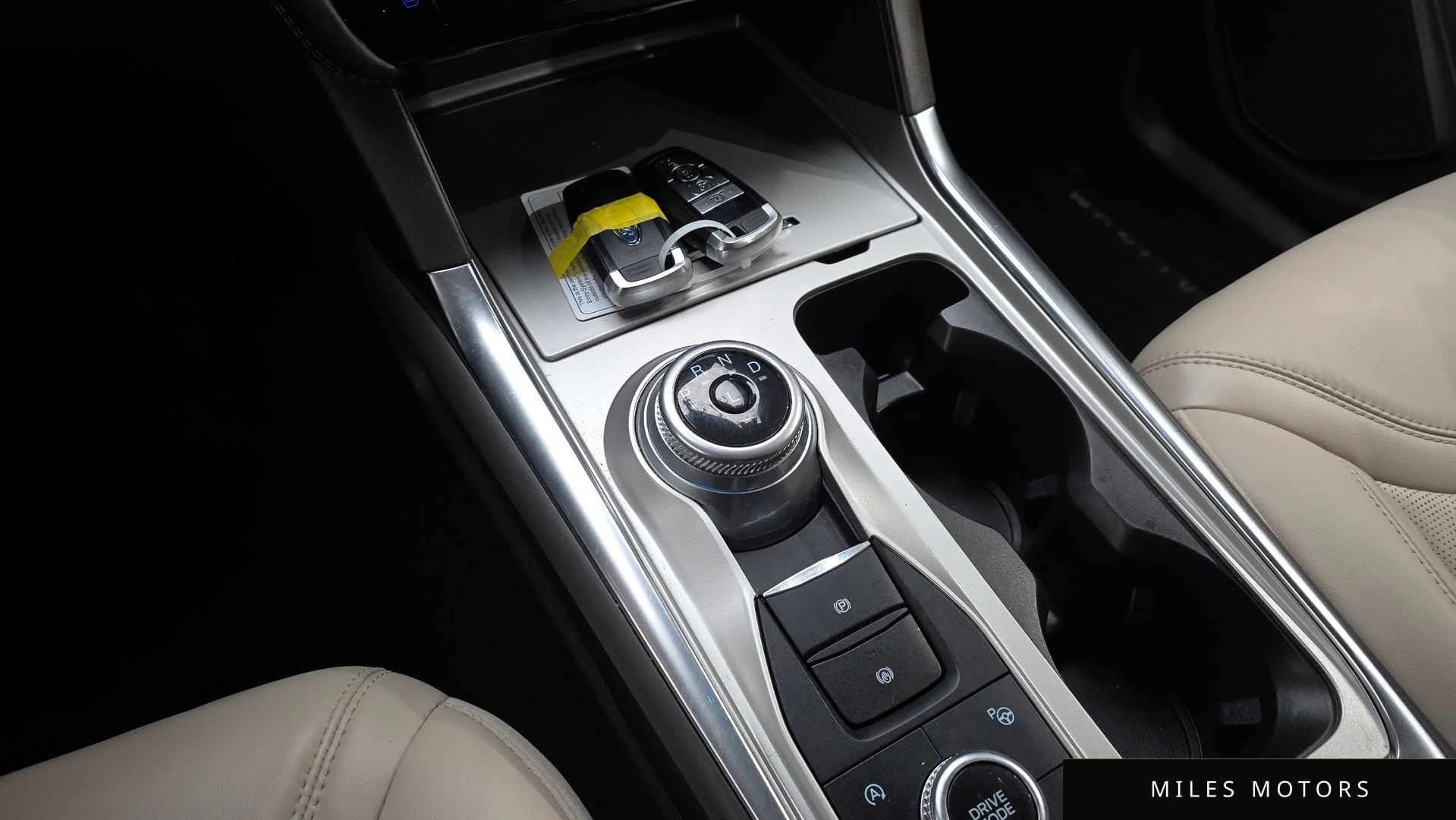 Ford Explorer 2022 — миниатюра 12
