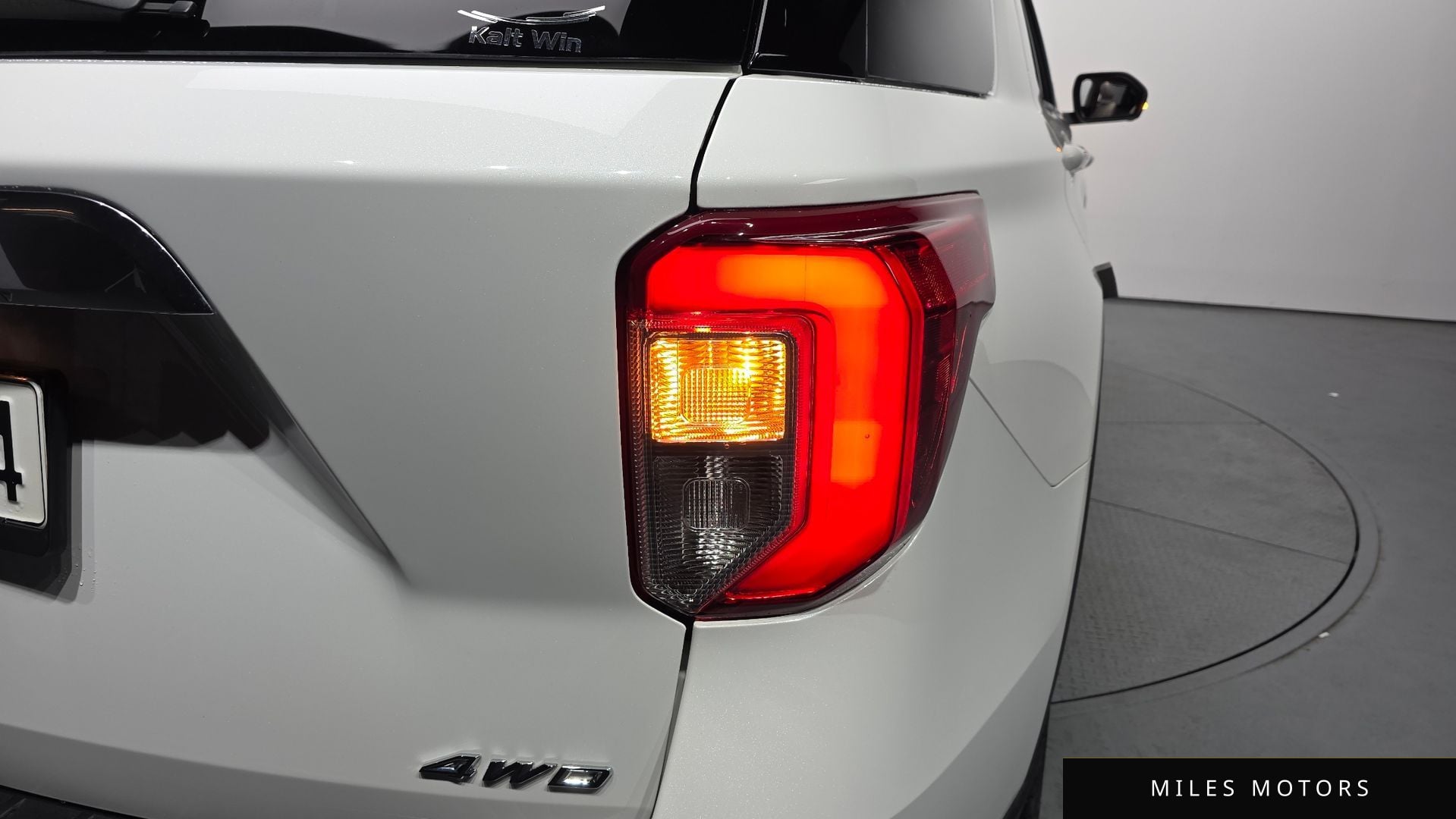Ford Explorer 2022 — миниатюра 9